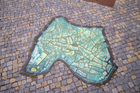 Kartta löytyy myös kadulta